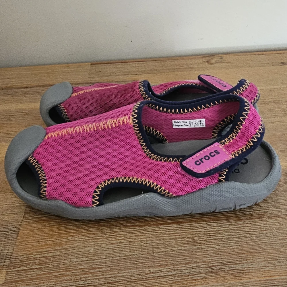 CROCS Swiftwater Girls Pink & Gray Sporty Water Sandals